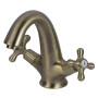 Смеситель BRENTA 1/2" для раковины литой на шпильке CORSO FE-2A152K (9679004)